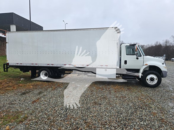 2016 INTERNATIONAL DURASTAR 4300 165881 - image 2 of 6